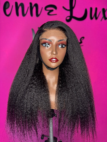 22' Kinky Straight Wig